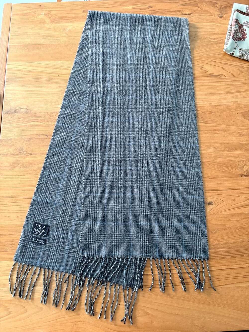 Jos. A. Bank Men's Grey Glen Plaid 100% Cashmere Rectangle Scarf